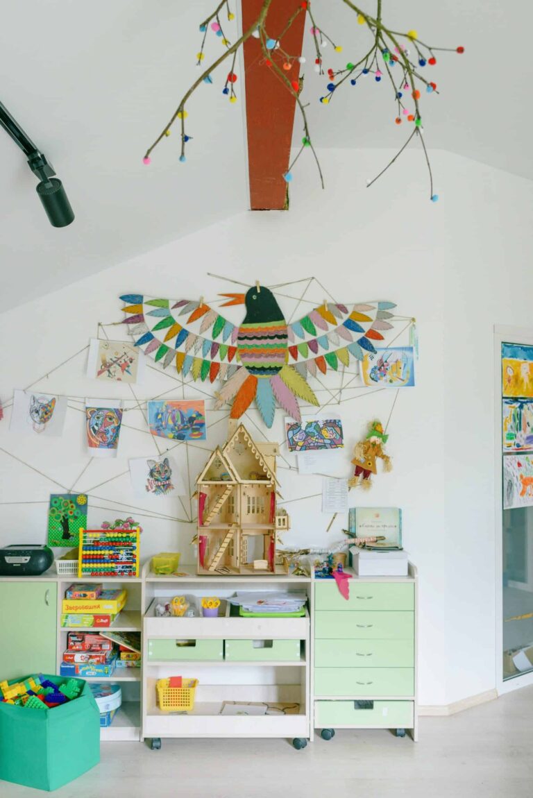 room 6 min